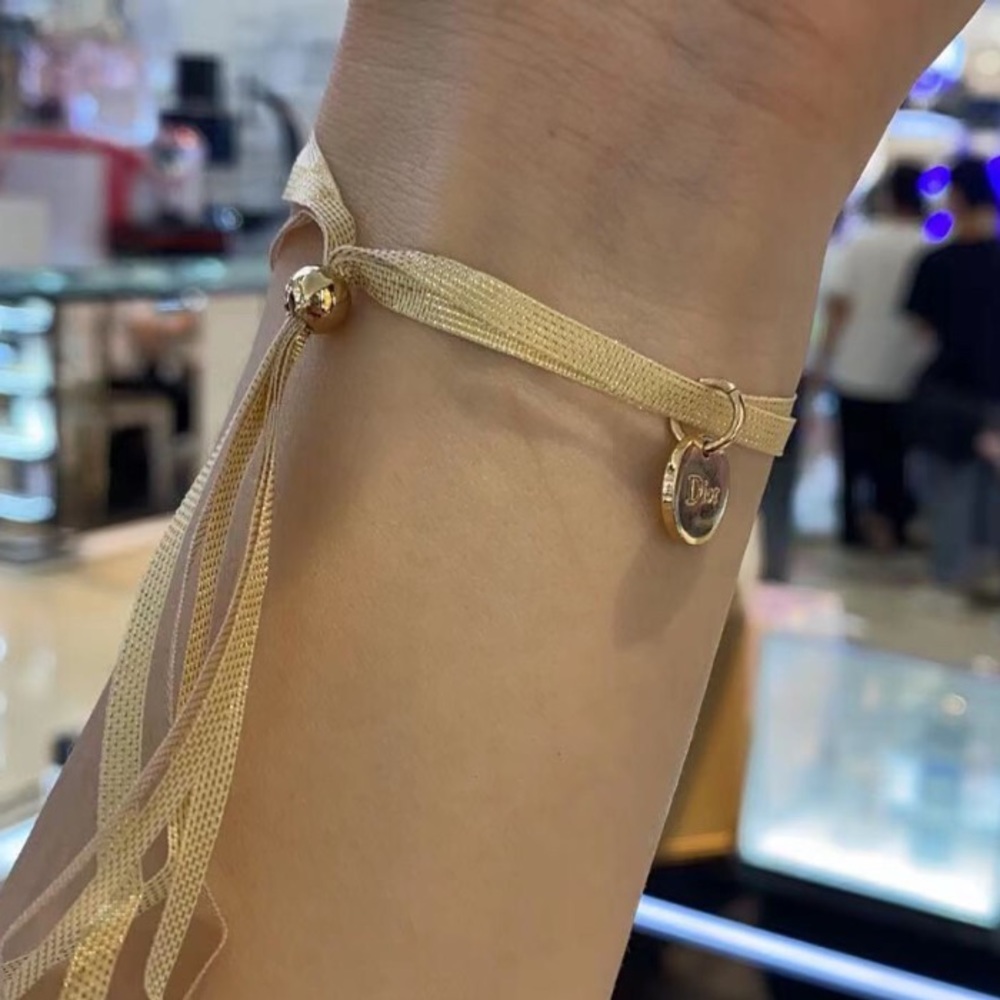 Dior logo charm golden mesh bracelet - Picture 4 of 7